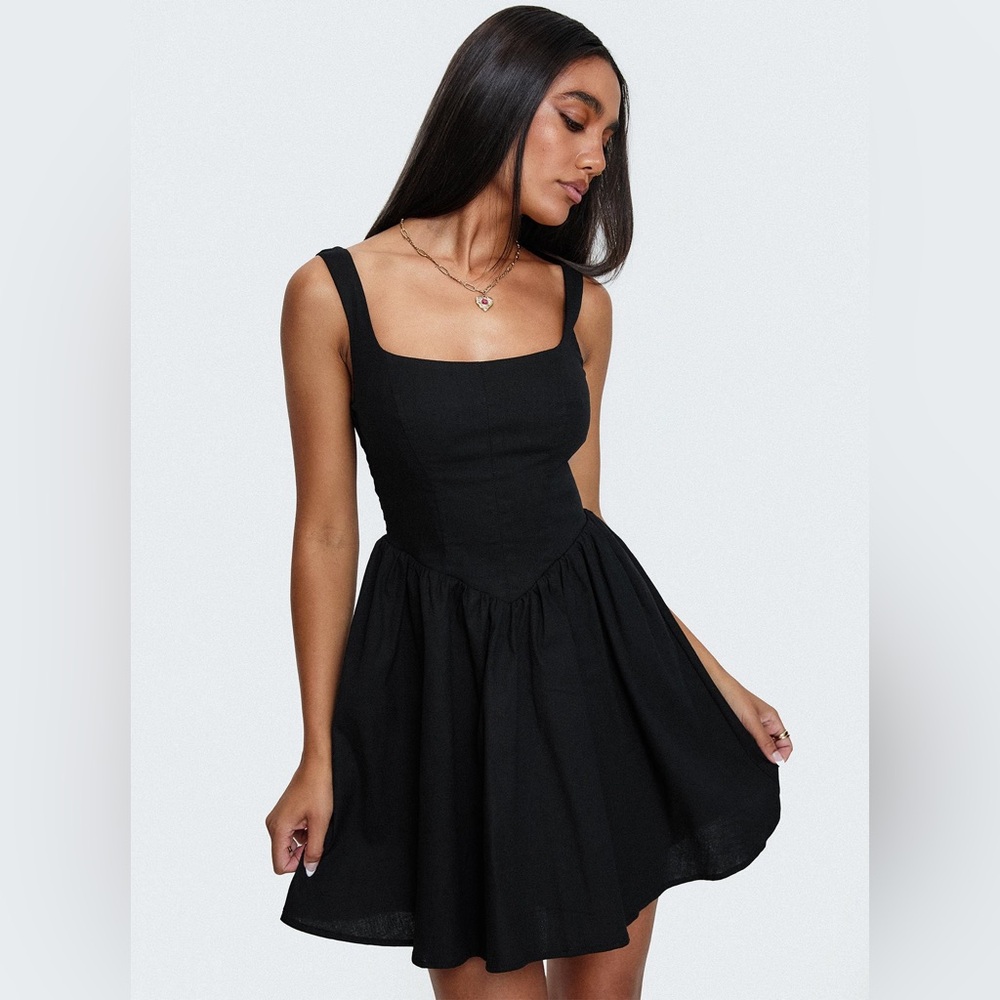 Women’s Black Dress